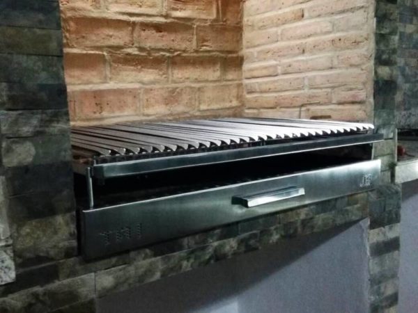 Parrillera Grill