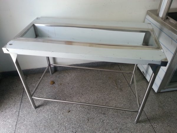 Mesa para preparación de ensaladas